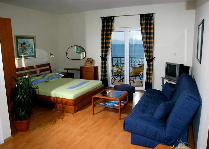 Apartments On The Beach-Drvenik