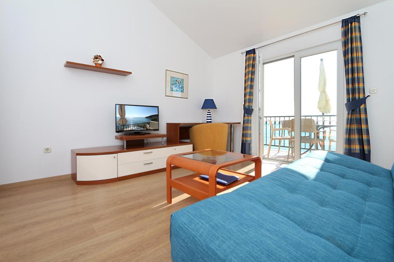 On The Beach-drvenik Apartment Drvenik (Split-Dalmatia)