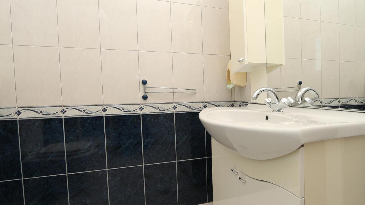 Apartament On The Beach-drvenik *