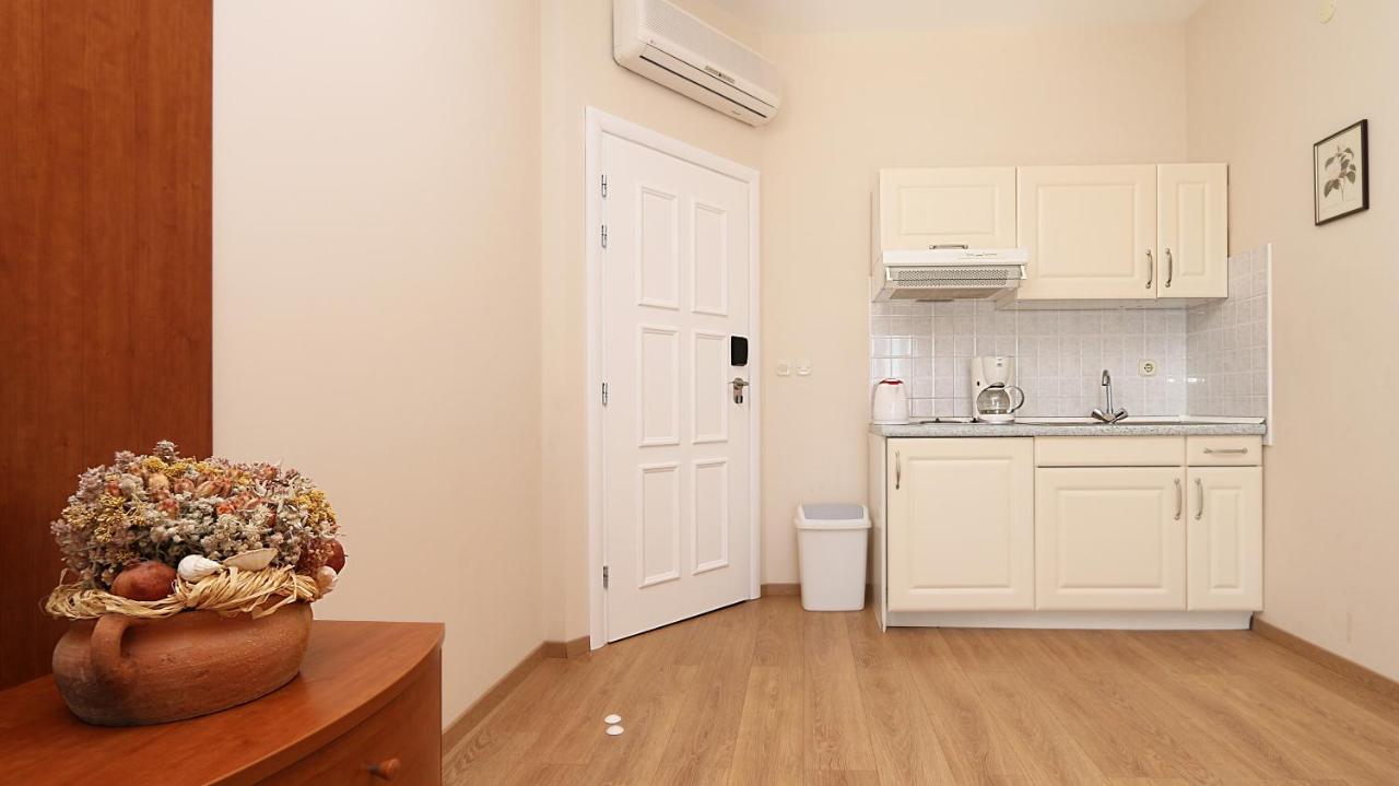 On The Beach-drvenik Apartment Drvenik (Split-Dalmatia)