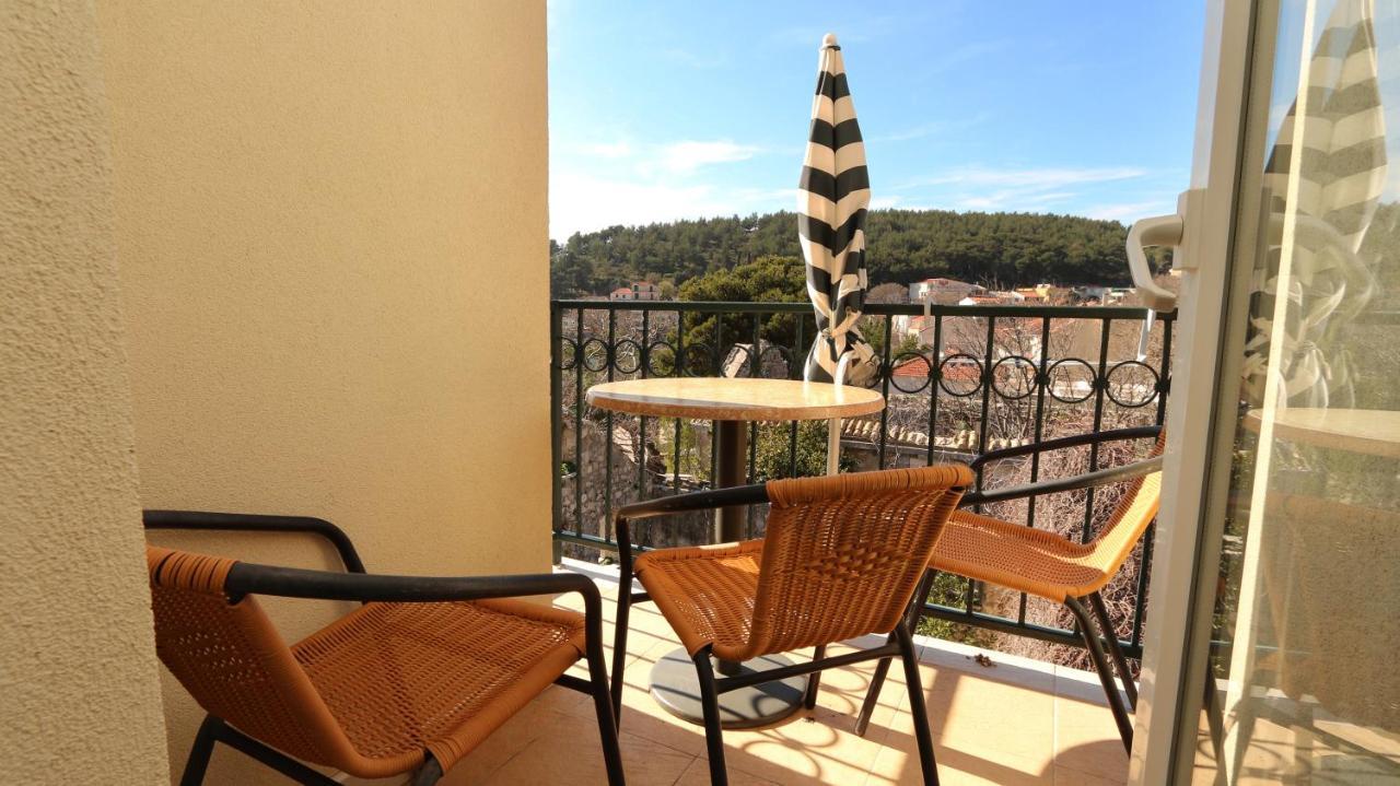 Apartament On The Beach-drvenik *